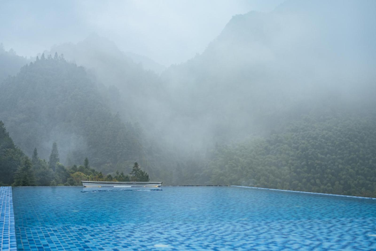 Hilltop House Resort Zhangjiajie Exterior photo