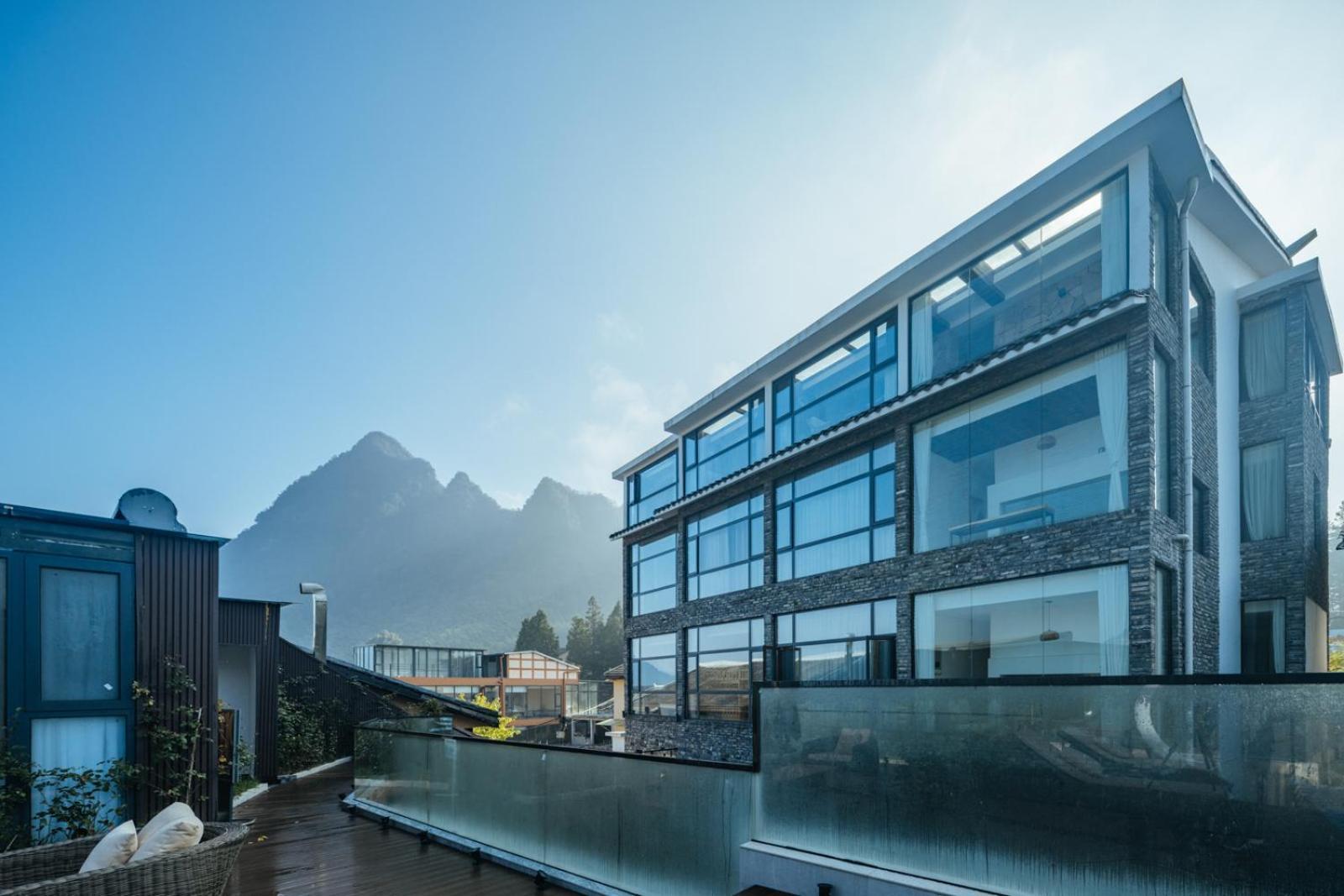 Hilltop House Resort Zhangjiajie Exterior photo