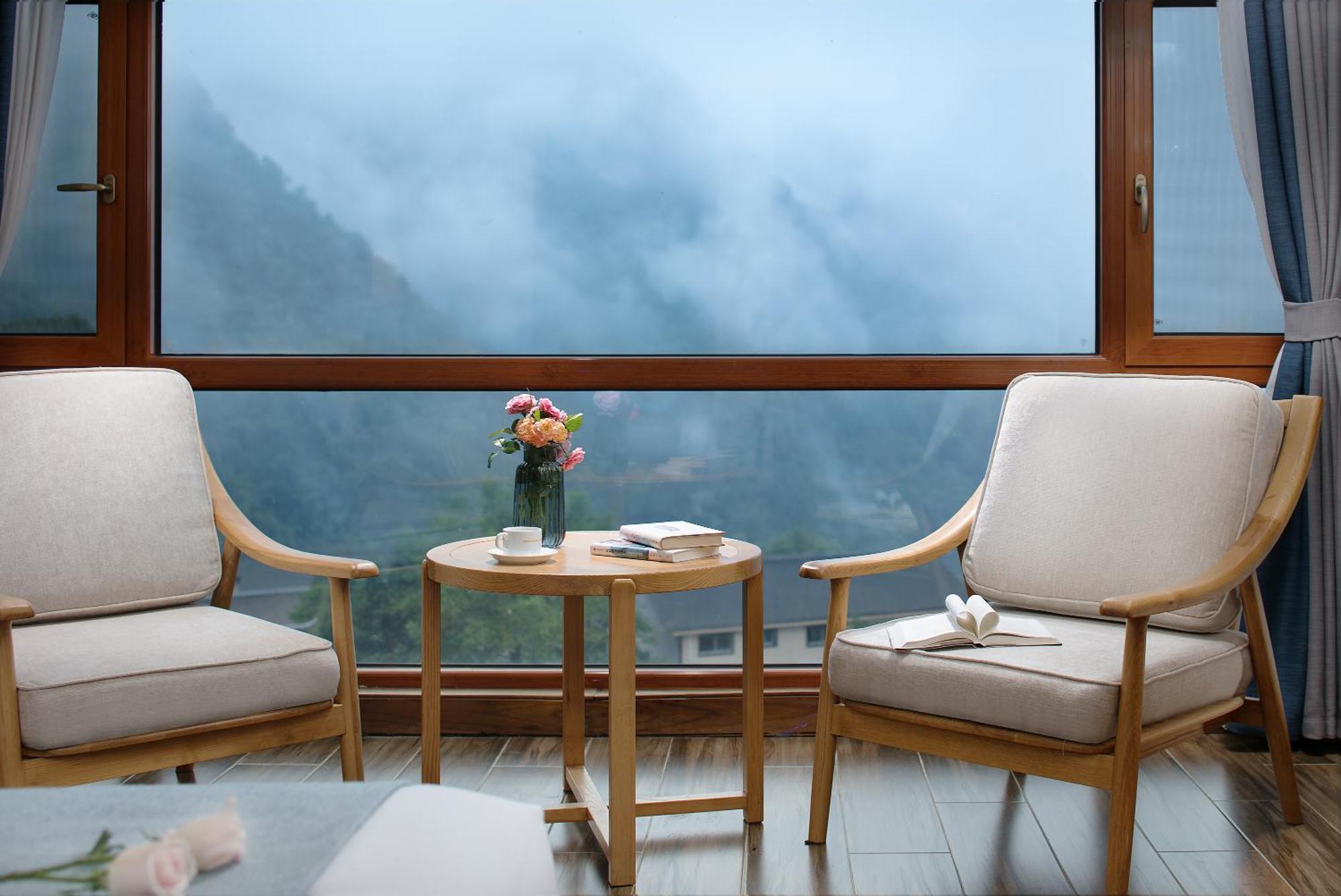 Hilltop House Resort Zhangjiajie Exterior photo